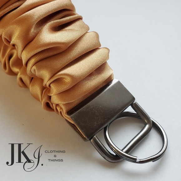 Gold Satin Scrunchie Wristlet Keychain Handmade NWOT - Picture 2 of 3